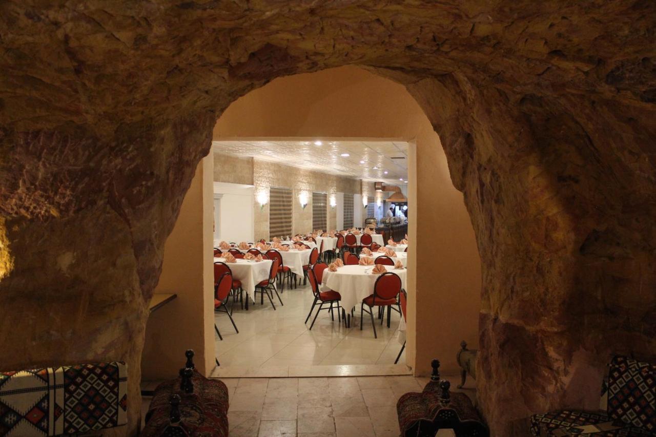 Edom Hotel Vádi Músza Kültér fotó